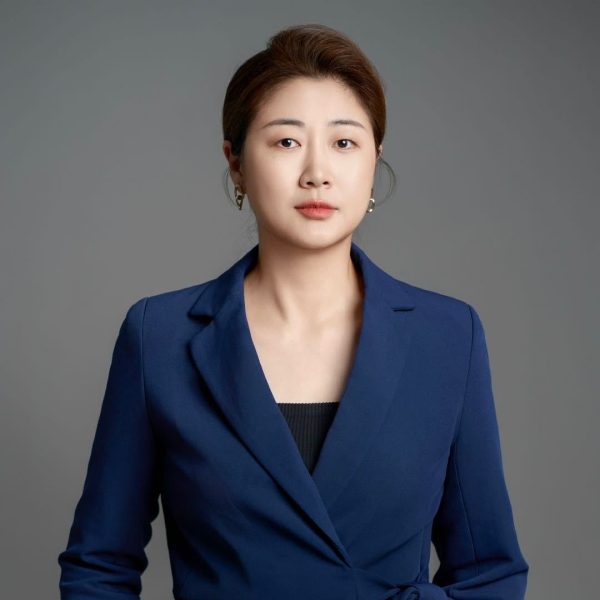 尹俐骄Yin Li Jiao 地产经纪